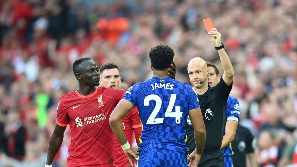  法甲裁判判罚引争议关键误判改变比赛走势